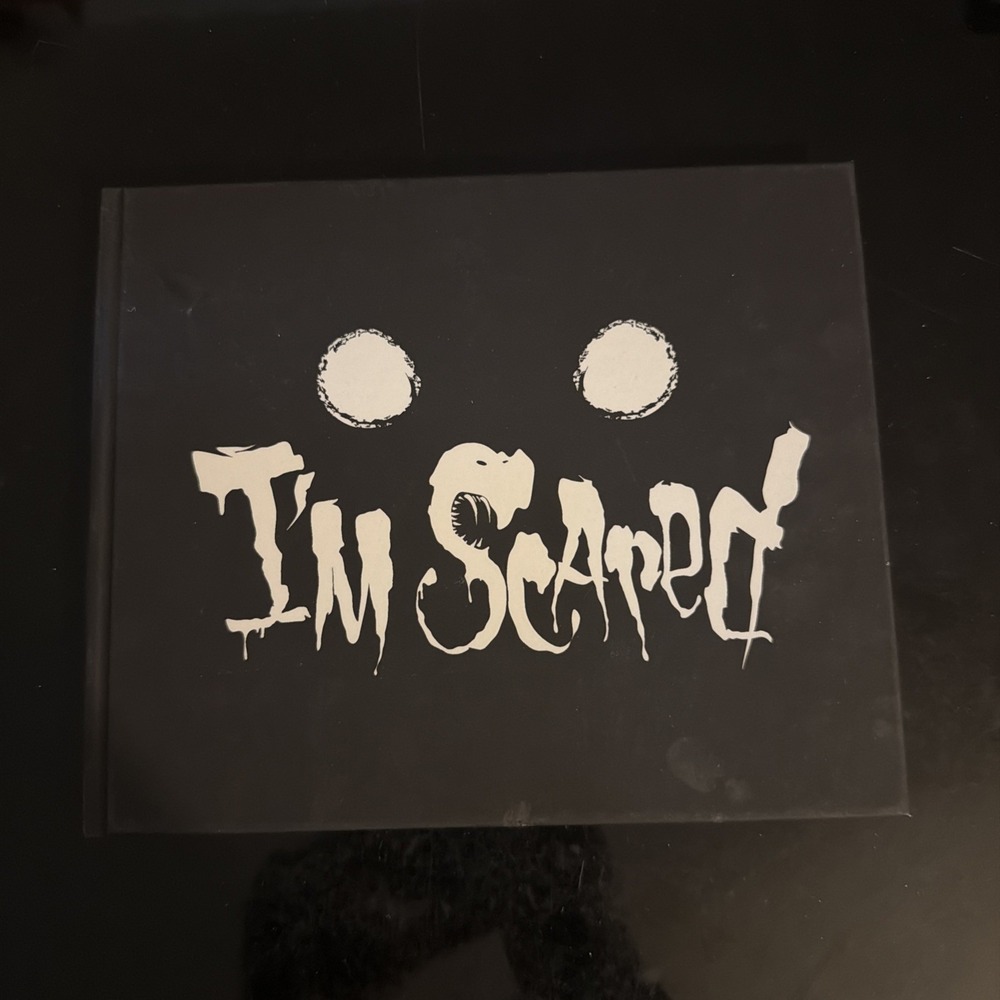 Greg Craola Simkins - "I'm Scared: The Movie" Möök